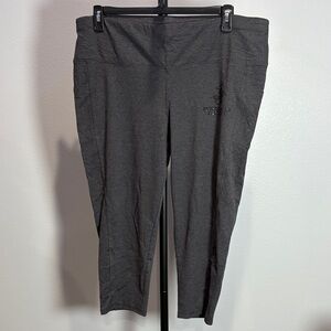 Beverly Hills Polo Club Gray Capris